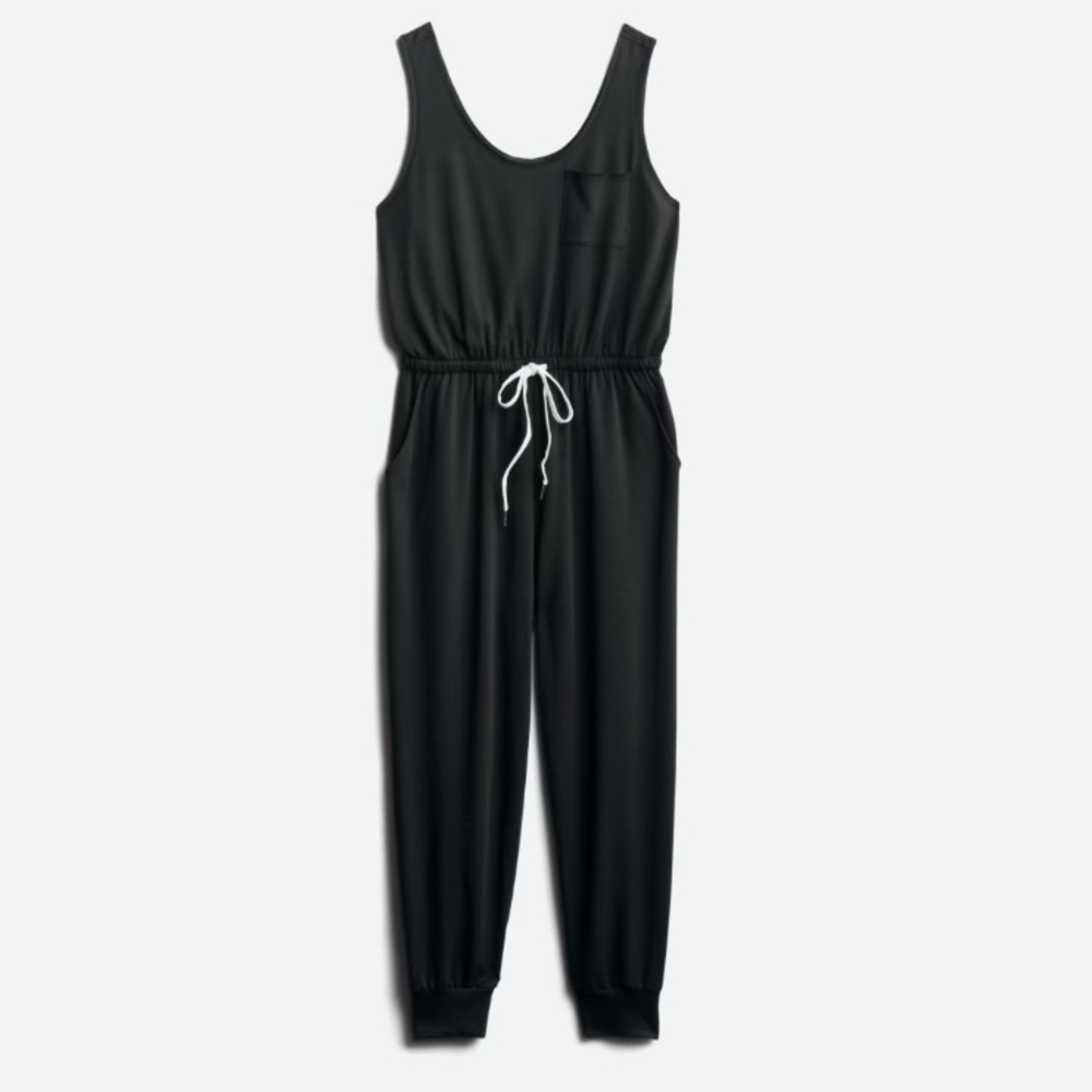 GILLI Tony Knit Drawstring Jumpsuit